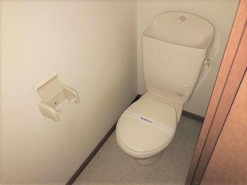 Room image 10