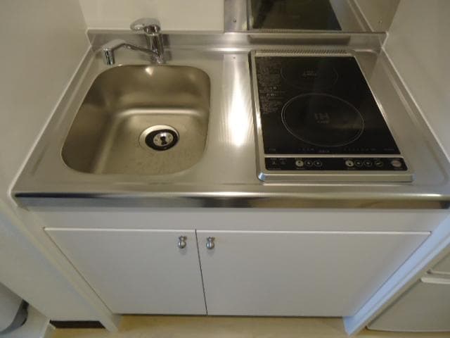 Room image 8