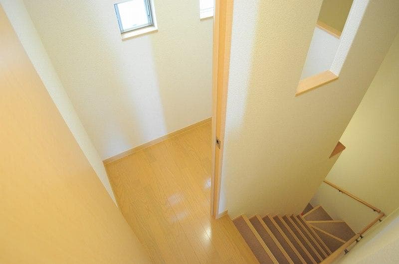 Room image 16