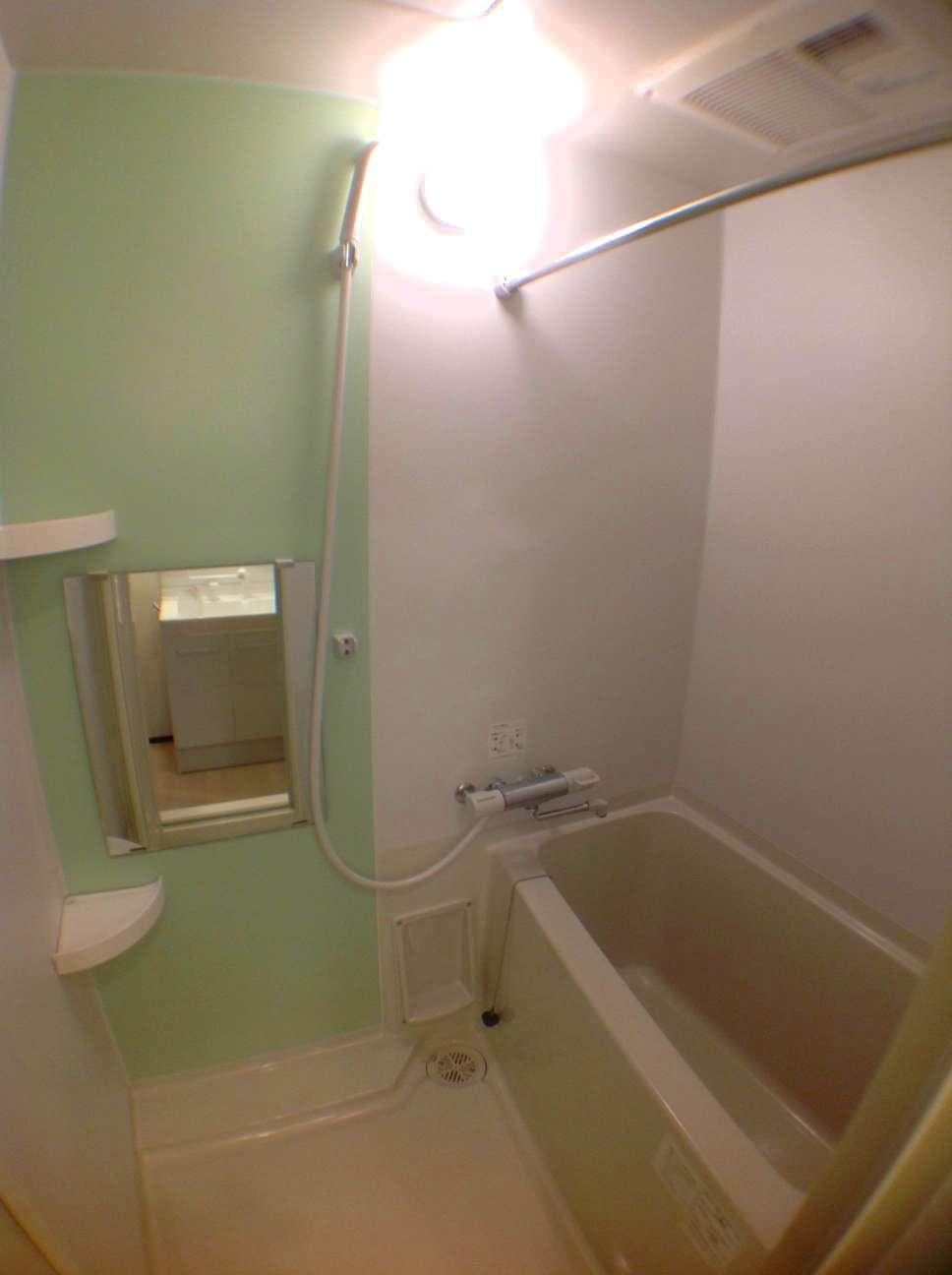 Room image 11