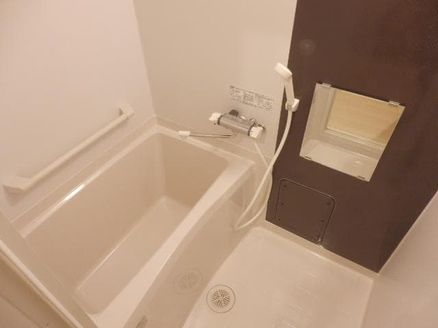 Room image 11