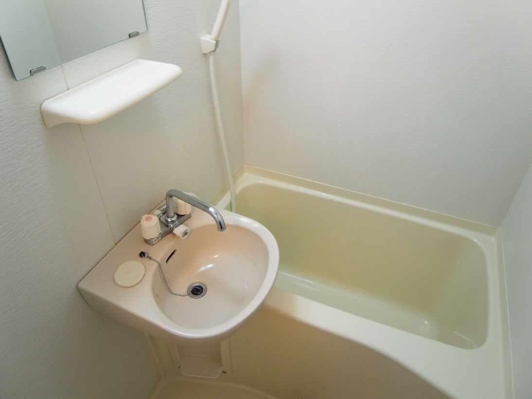 Room image 11