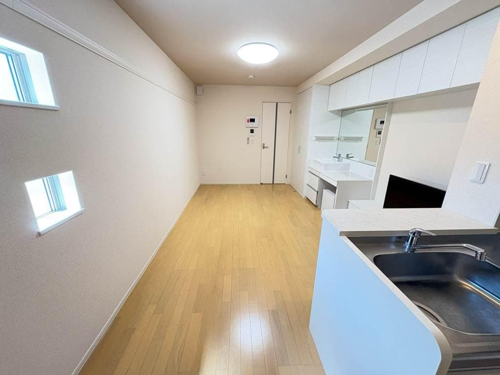 Preview interior of MIRANDA South View II