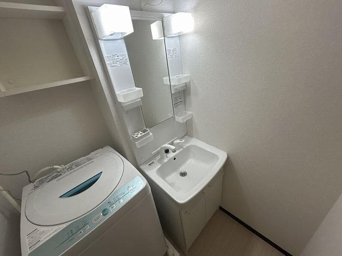 Room image 9