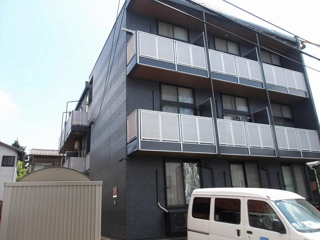 Main exterior of leopalace SAKU