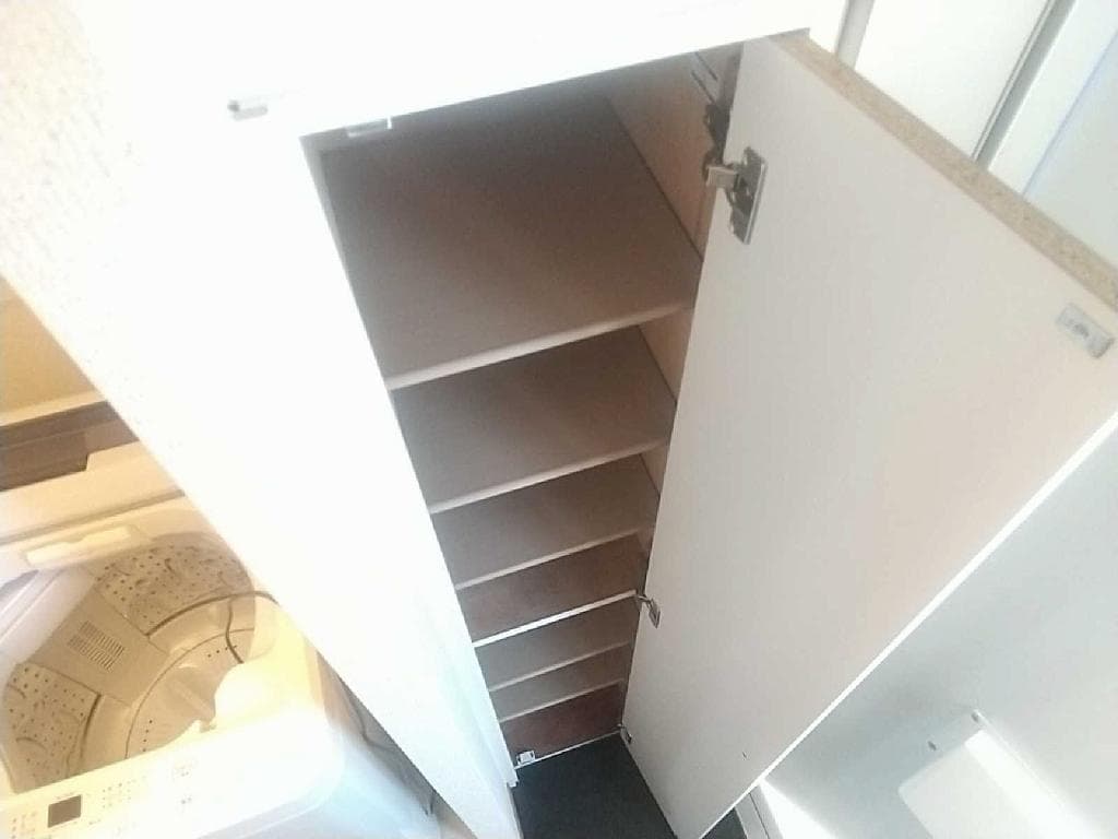 Room image 13