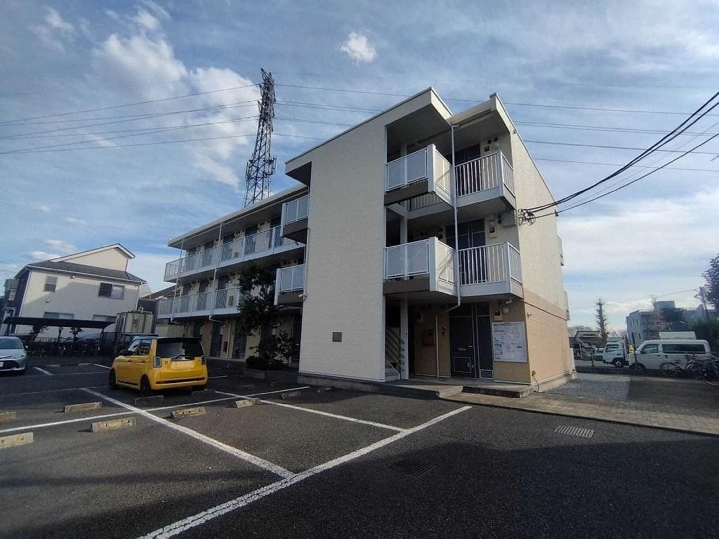 Main exterior of leopalace Yamamomo