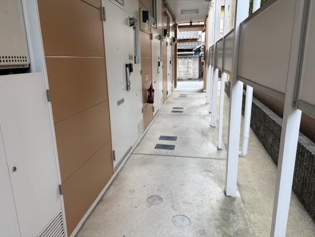 Room image 11
