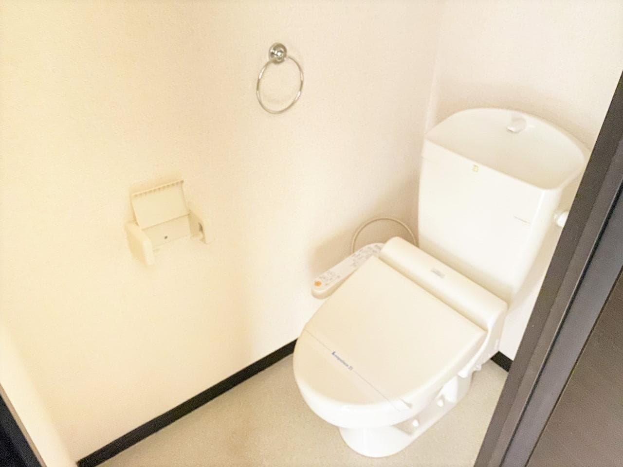 Room image 14