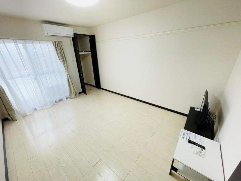 Preview interior of LEONEXT Maison de Claire