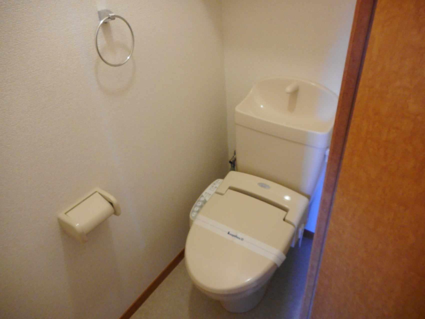 Room image 9