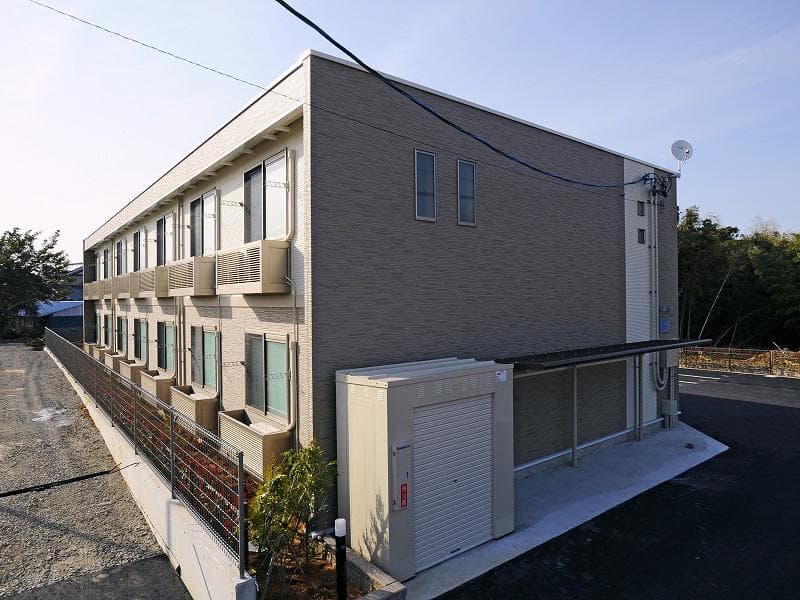 Main exterior of LEONEXT Hotaru