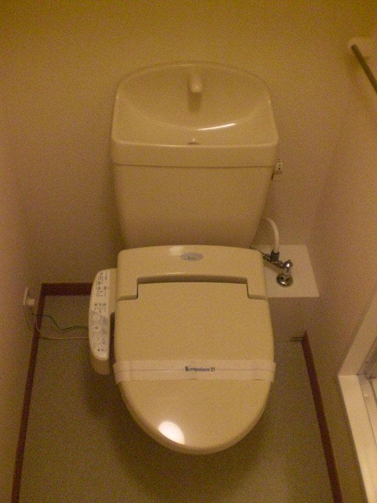Room image 16