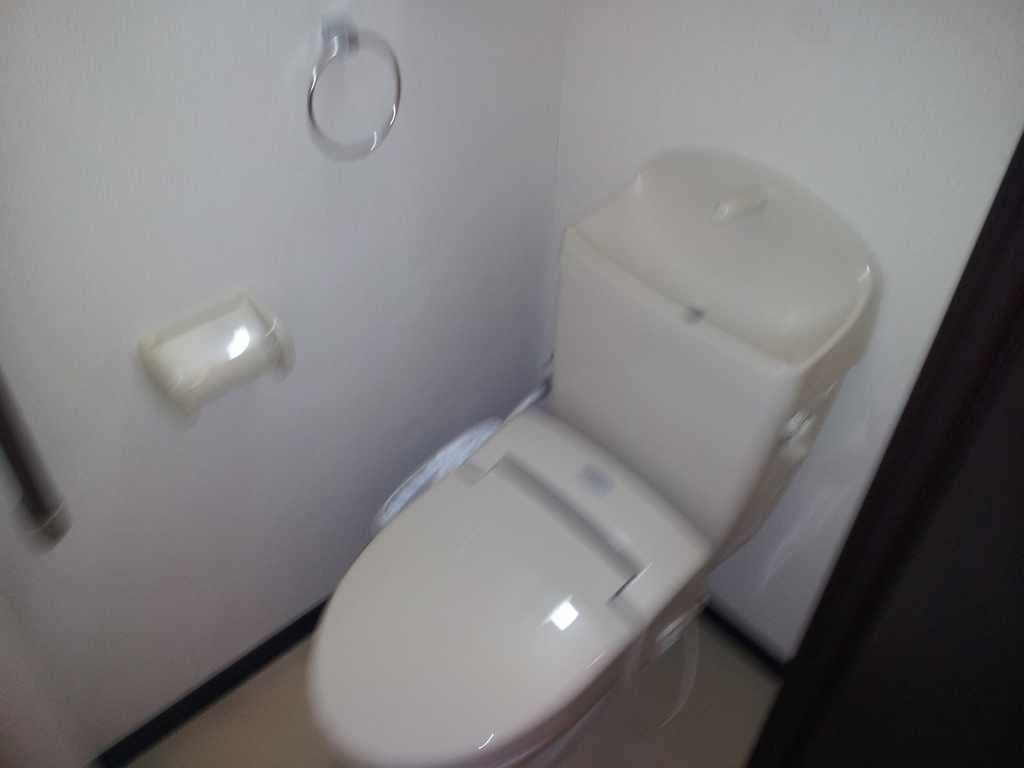 Room image 9