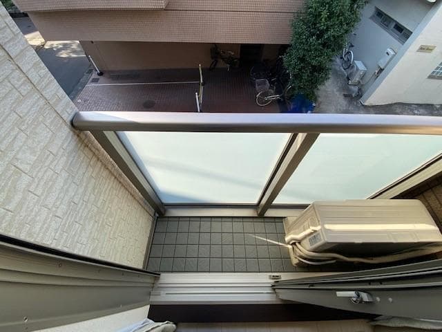 Room image 16