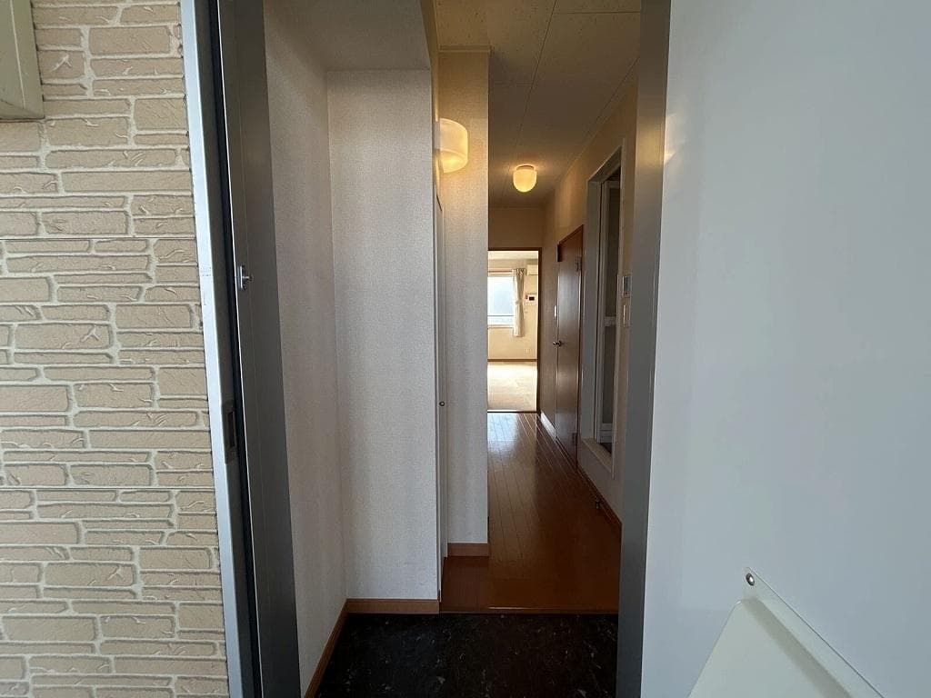 Room image 14