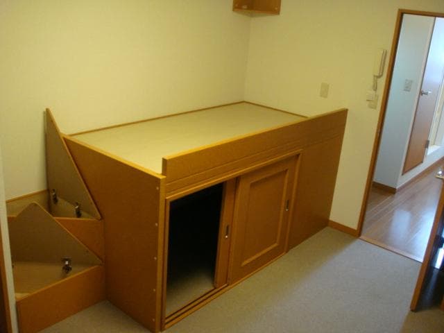 Preview interior of leopalace Green Court A