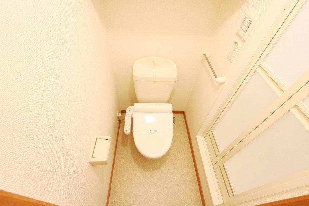 Room image 14