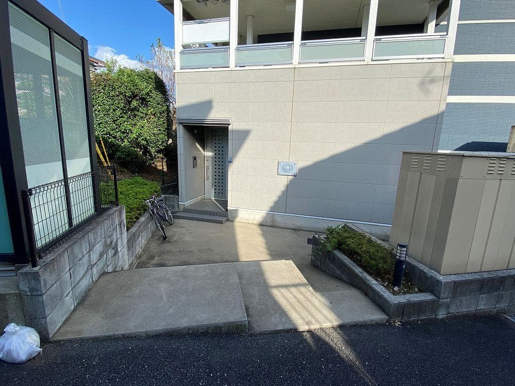 Room image 15