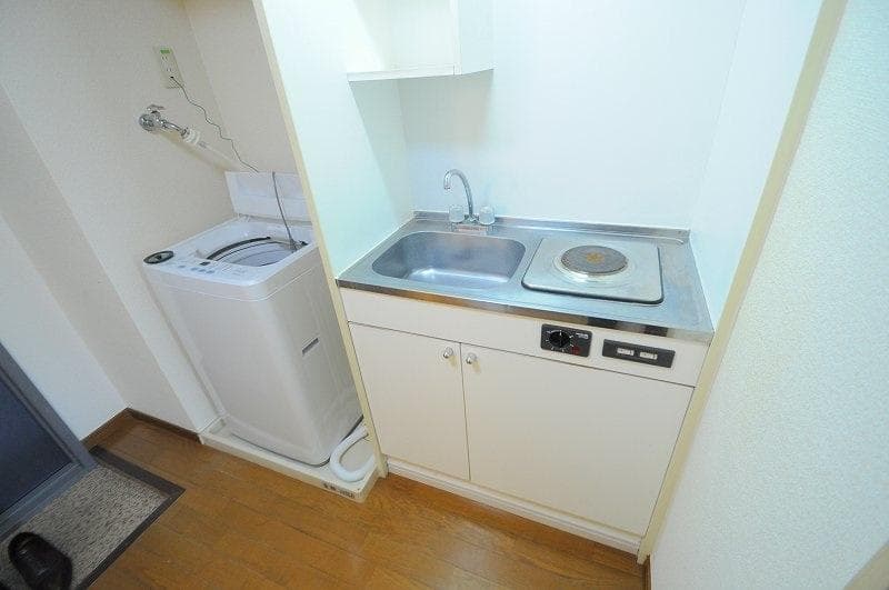 Room image 8