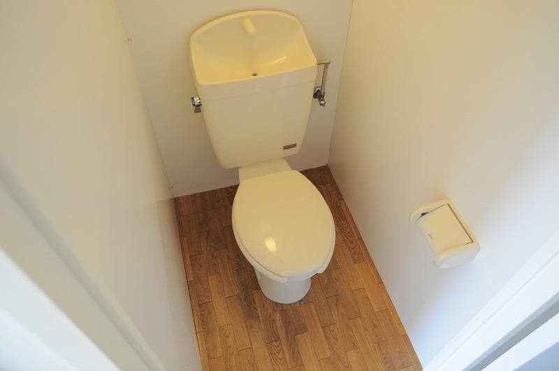 Room image 12
