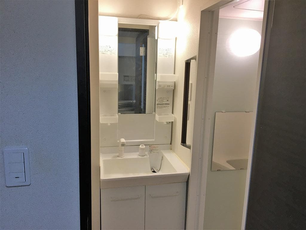 Room image 16