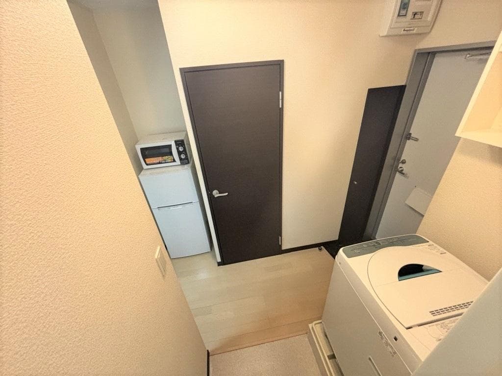 Room image 11