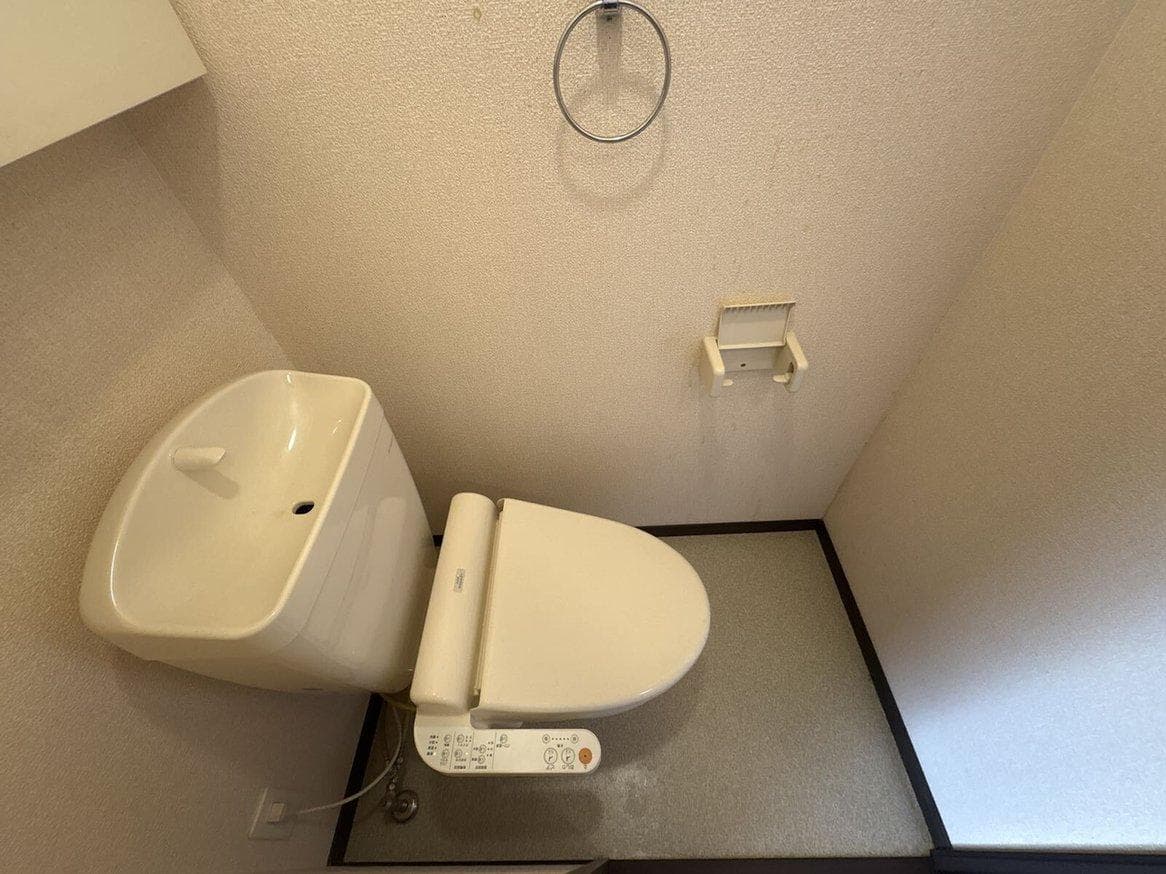 Room image 9
