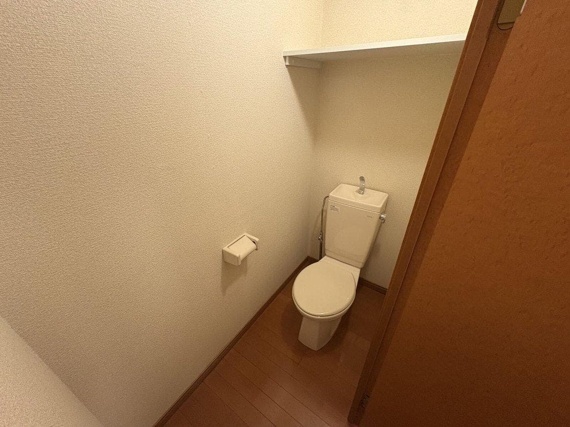Room image 9