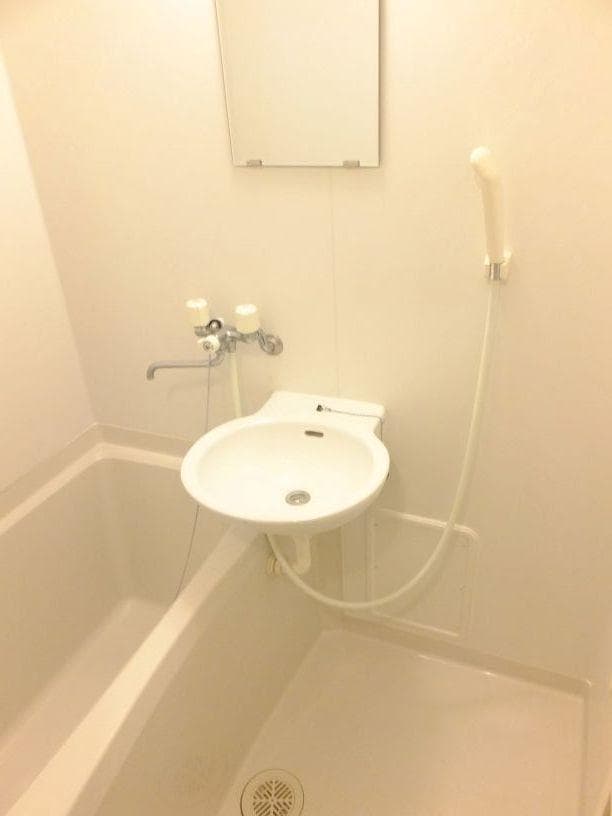 Room image 13