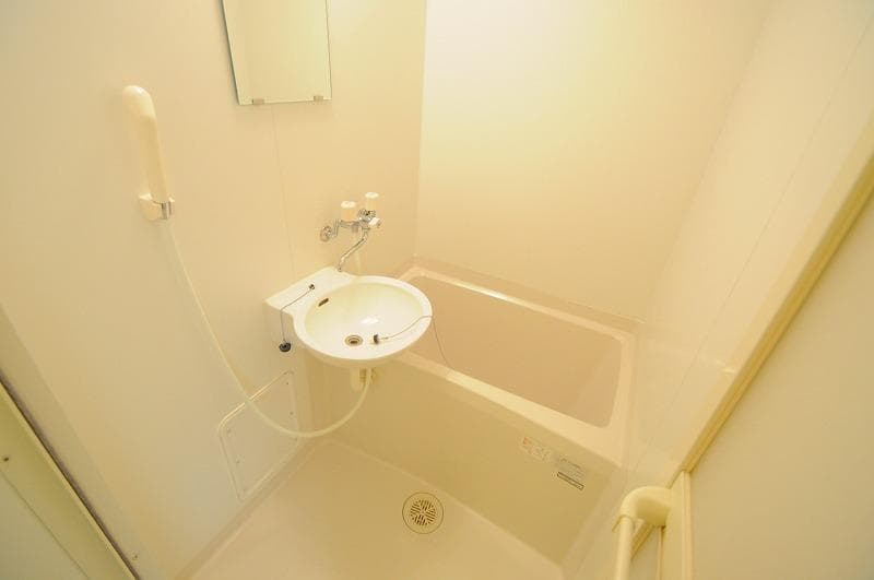 Room image 11