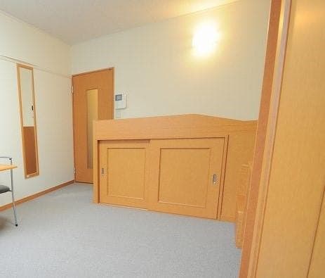 Room image 11