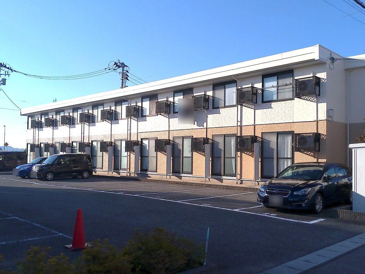 Main exterior of leopalace Moon Stone