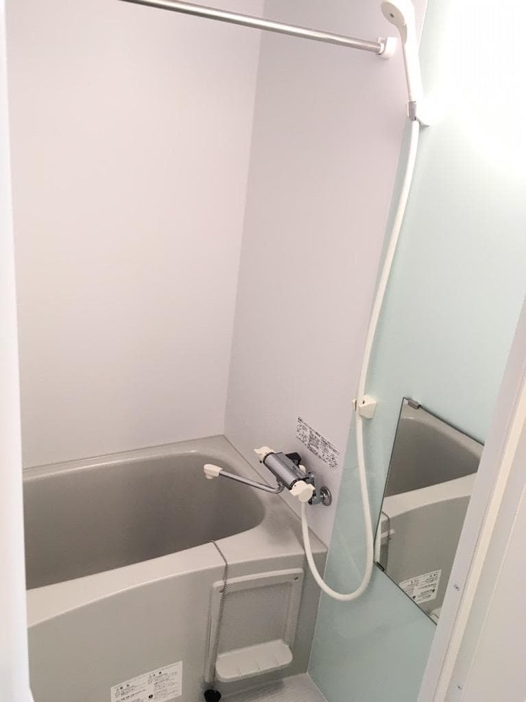 Room image 8