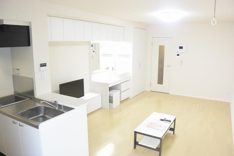Preview interior of LEONEXT Tada Shinden
