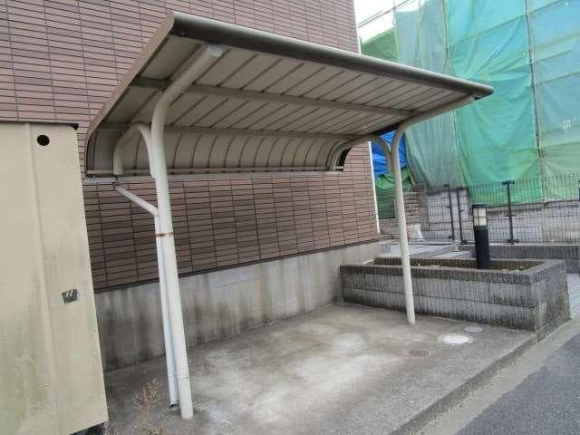 Room image 11