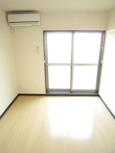 Preview interior of LEONEXT Sunshine V