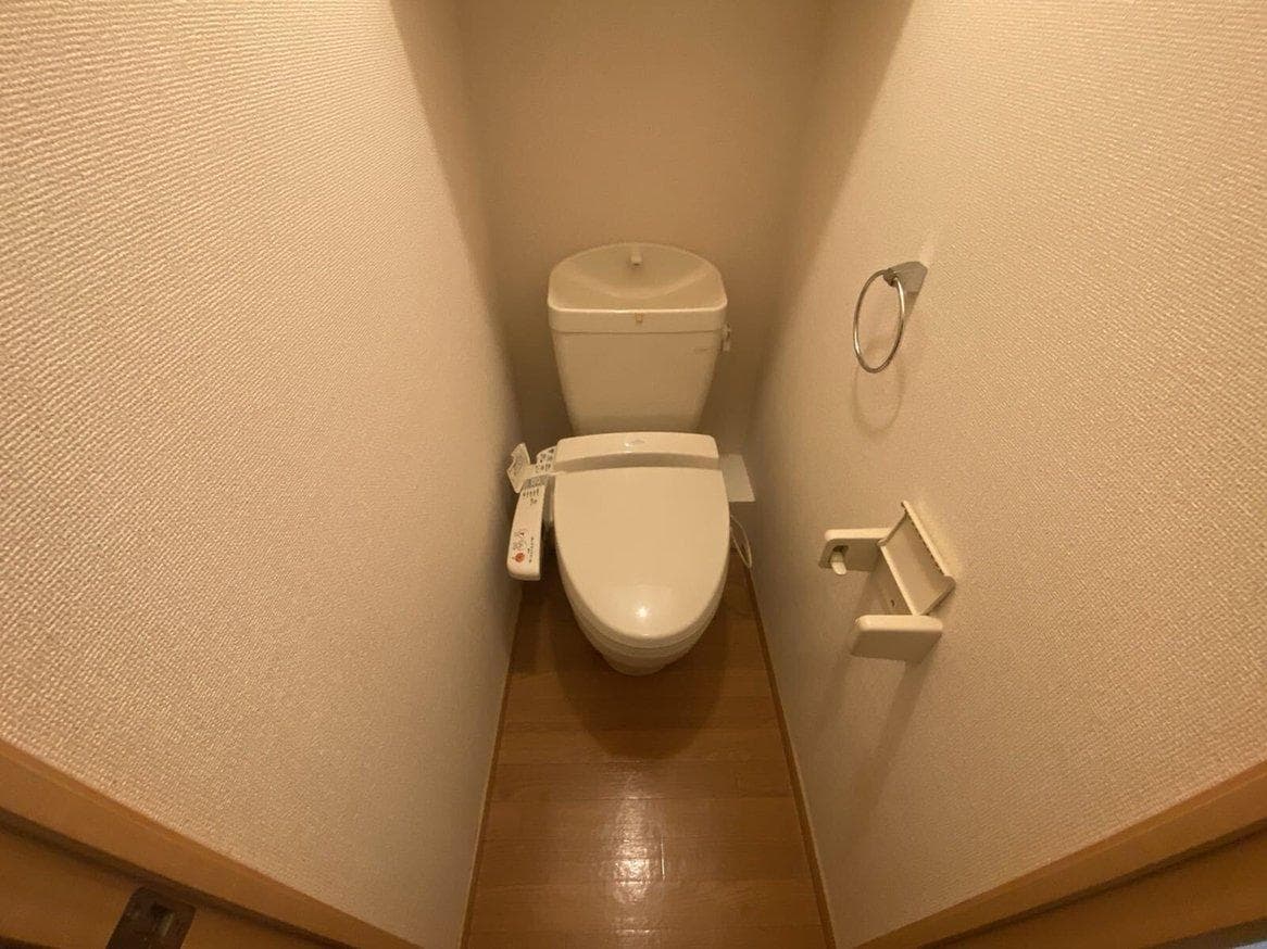 Room image 9
