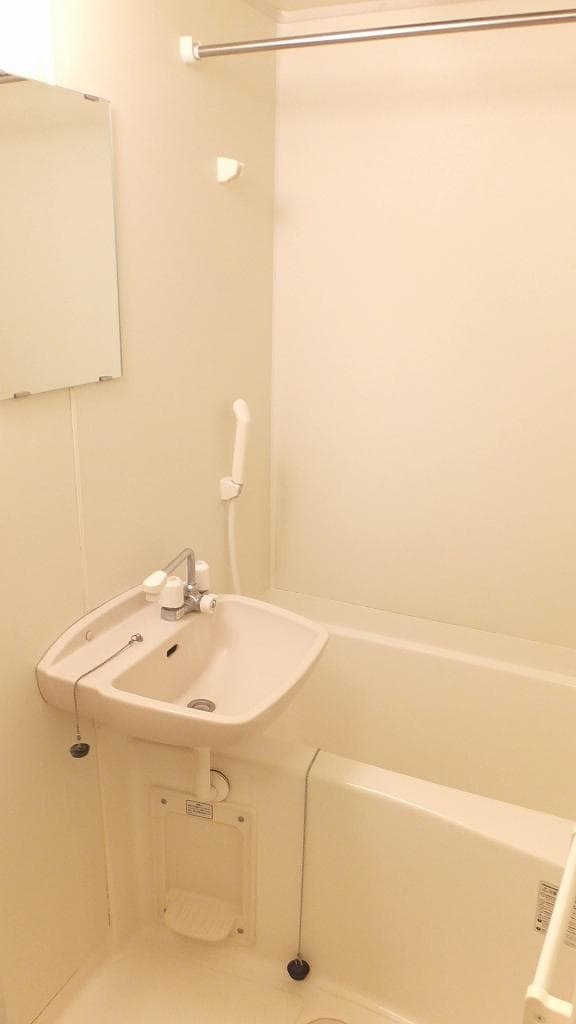 Room image 10
