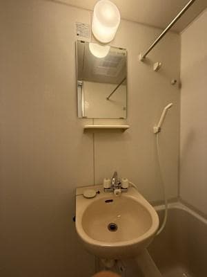 Room image 13
