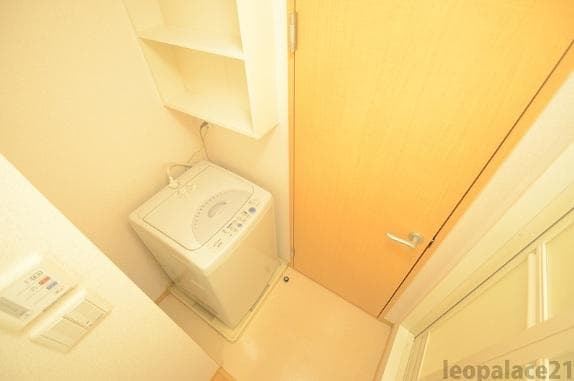 Room image 11