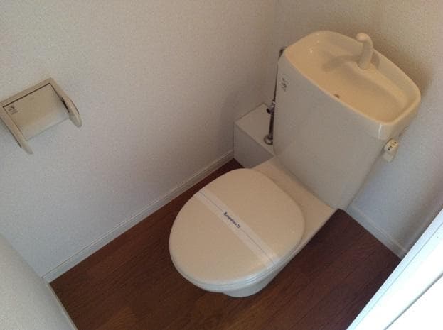 Room image 9