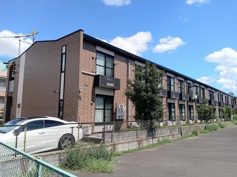 Main exterior of leopalace Sennari II