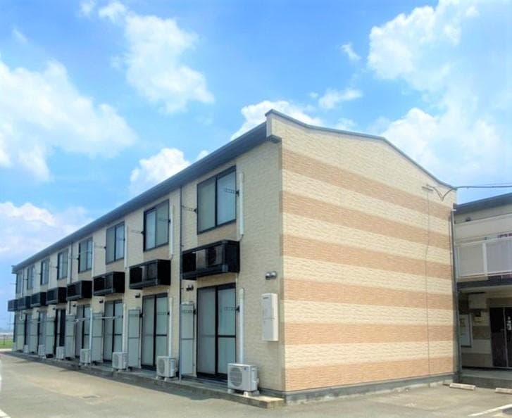 Main exterior of leopalace Seiful