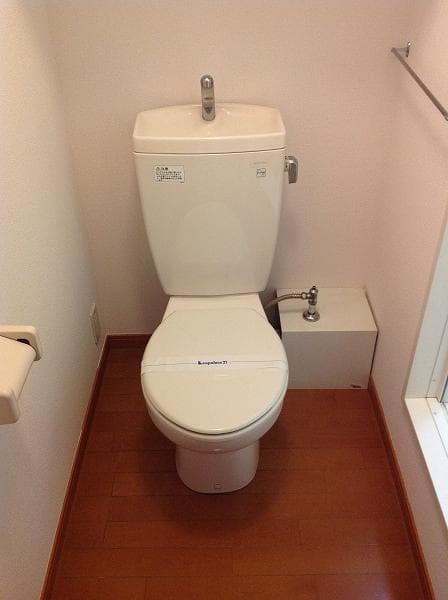 Room image 8
