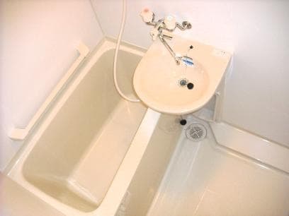 Room image 10