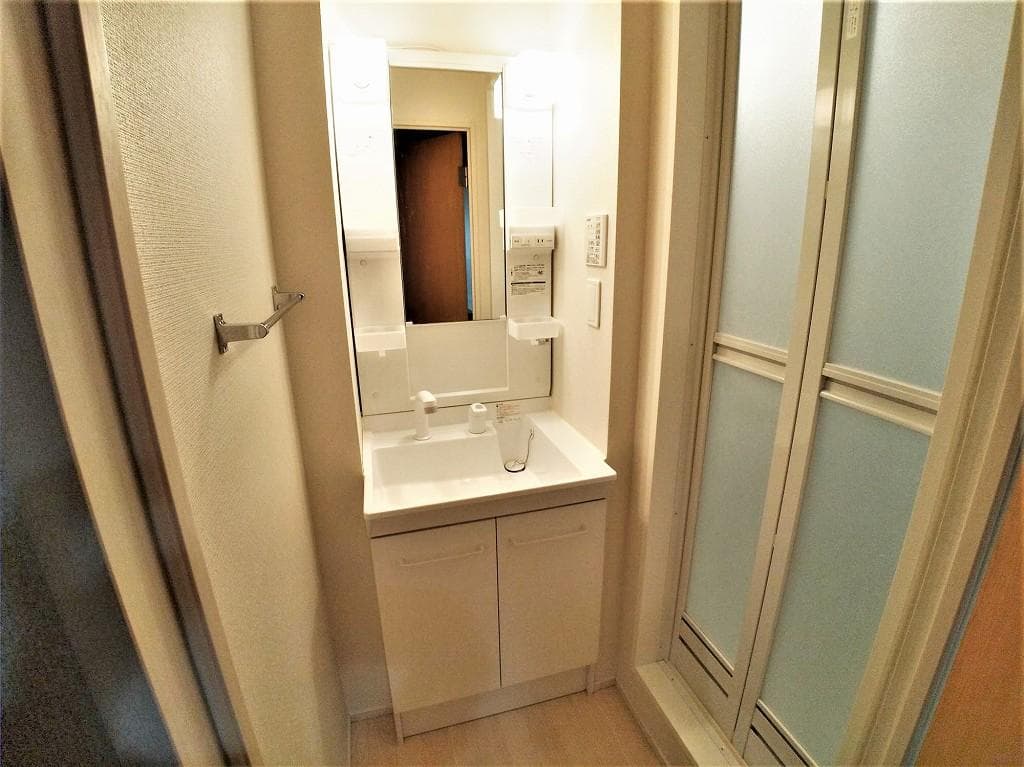 Room image 15