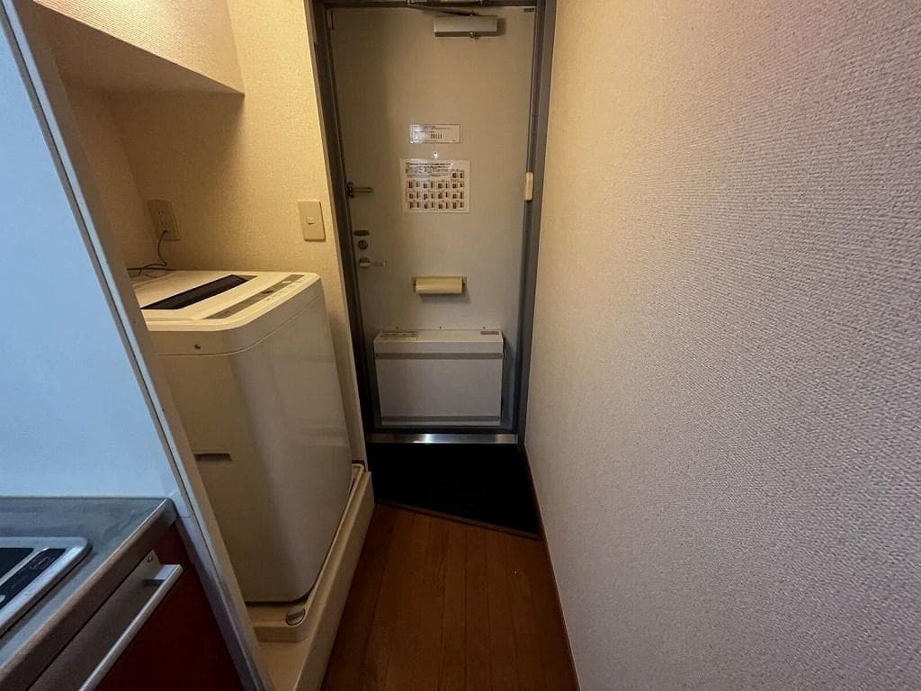 Room image 14