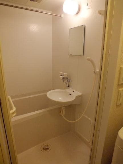 Room image 10
