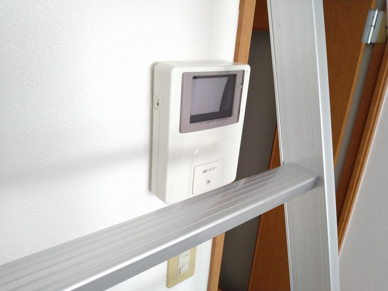Room image 13